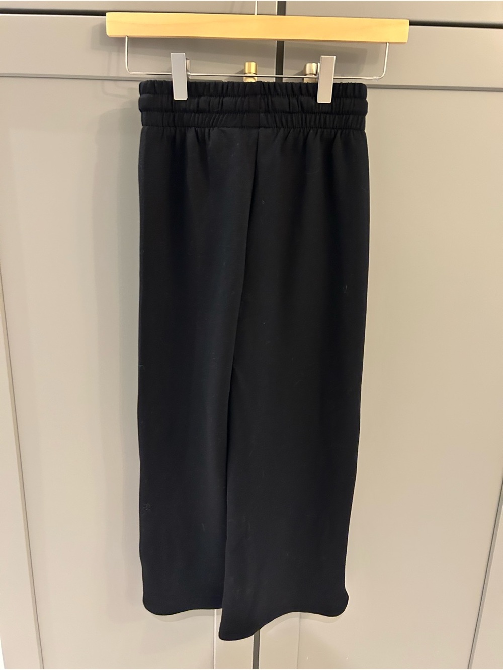🖤 Puma Black Snap Wide Leg Sweatpants with Gold Snap Buttons - Picture 3 of 6